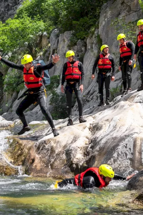 canyoning-adventure-from-split-to-cetina-river